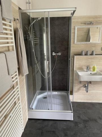 Ferienhaus Naehe Bad-Gandersheim Mit 5 Schlafzimmer Winzenburg Bagian luar foto
